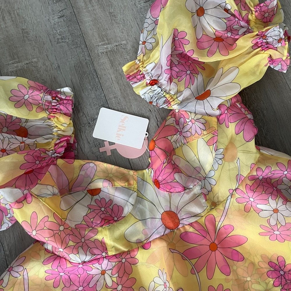 Selkie parliament puff sleeve dress